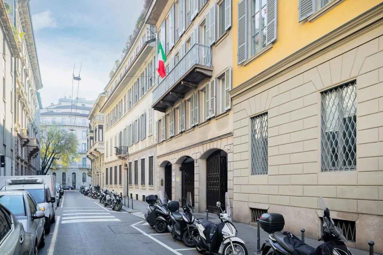 Relstay - Montenapoleone Suite Milan 0*,  Italy