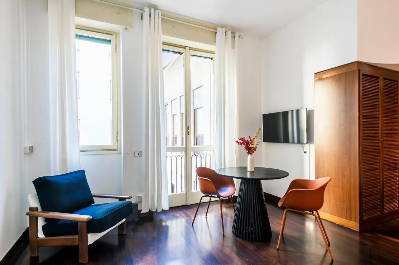 Apartment Relstay - Montenapoleone Suite Milan