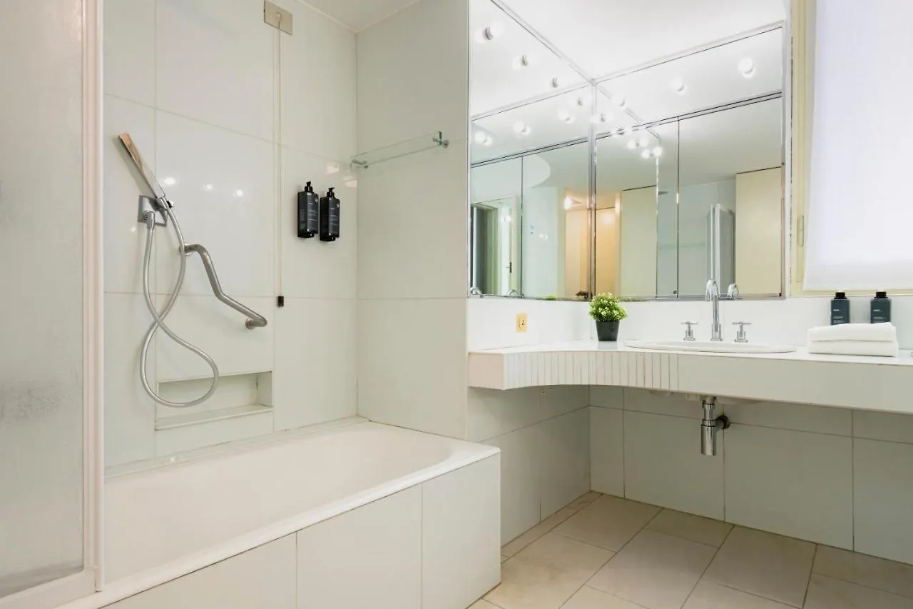 Relstay - Montenapoleone Suite Milan 0*,  Italy